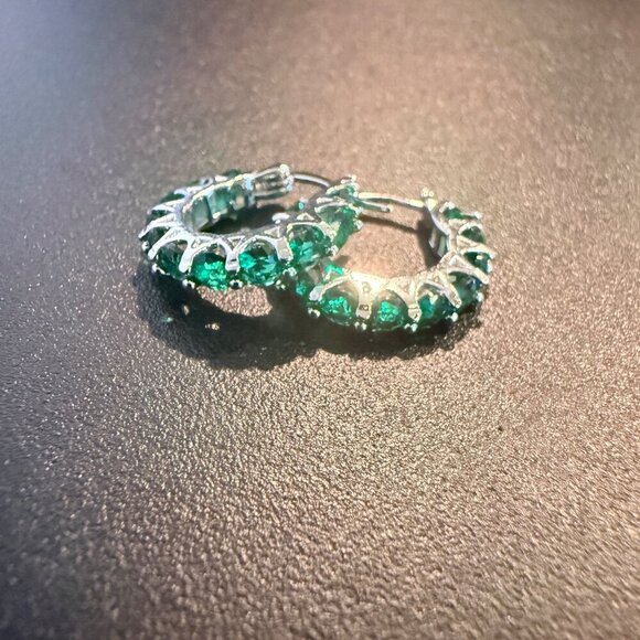Silver Hoop Earrings With Green CZ Stones Elegant Design Fashion Jewelry - Picture 3 of 5